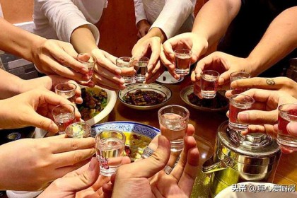 参加酒局，倒酒一定要注意“3点”。 建议搞清楚，注意不要得罪别人